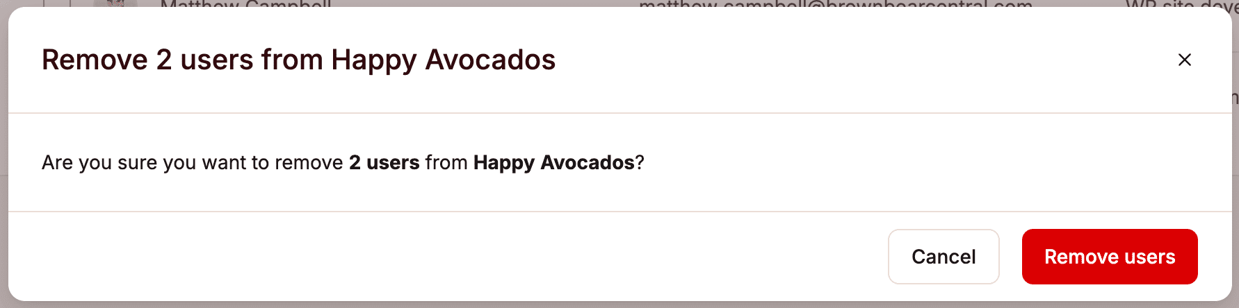 Confirmar a remoção de vários usuários de um site.